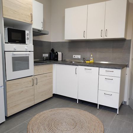 Apartament Bobano Apartman Gödöllő Zewnętrze zdjęcie