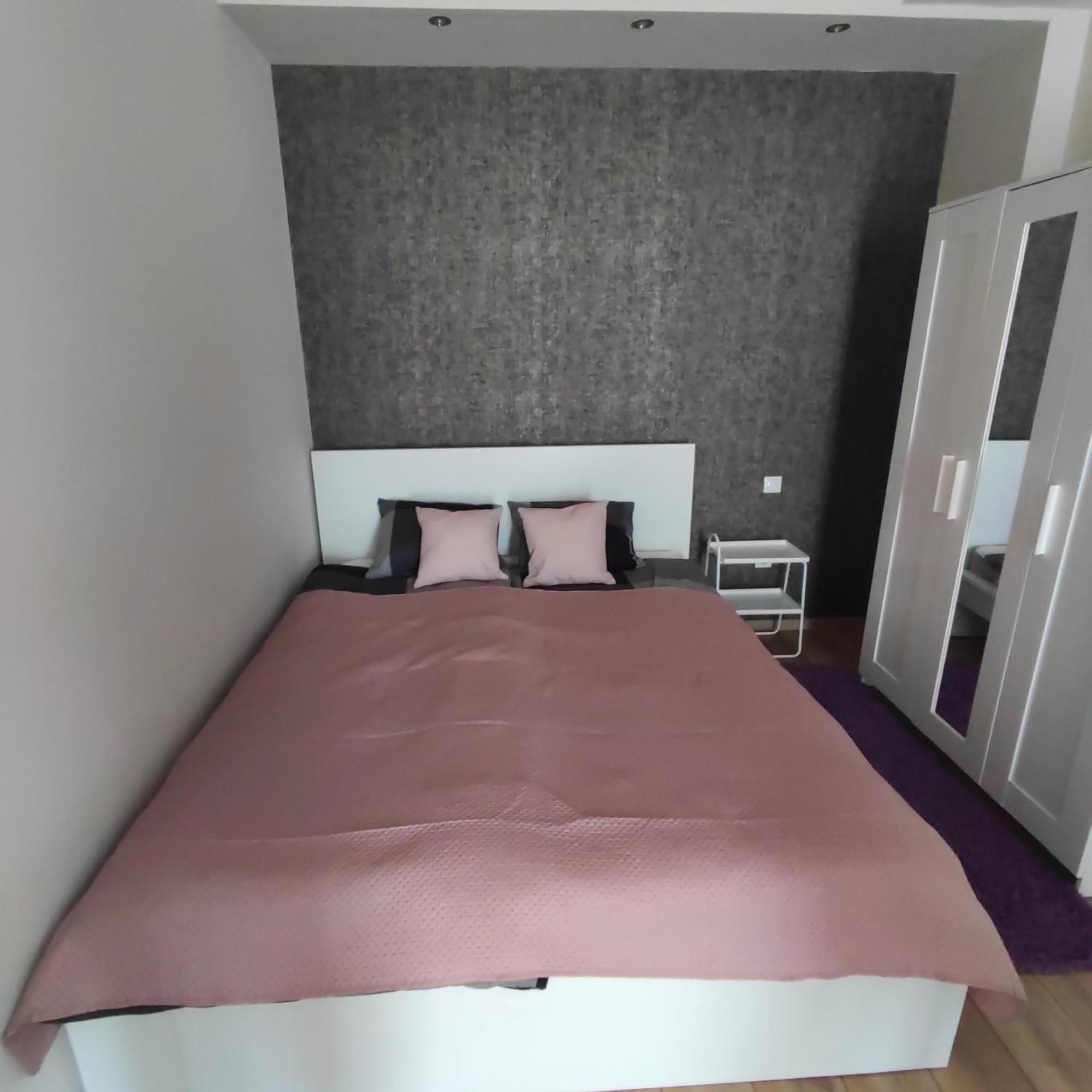 Apartament Bobano Apartman Gödöllő Zewnętrze zdjęcie